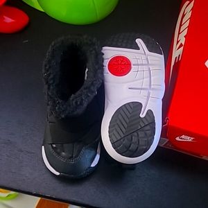 Nike Flex Advance boots